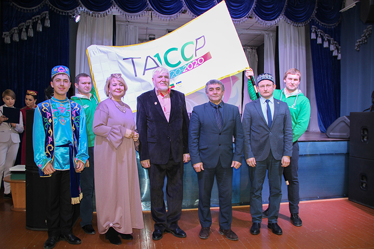 Флаг 100-летия ТАССР отправился в путешествие по России