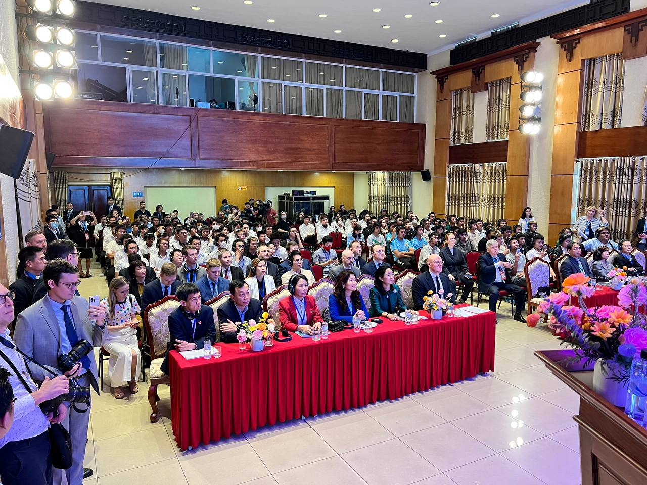 Дмитрий Чернышенко посетил выставку Vietnam EXPO-2023 и презентовал проект «Игры Будущего»